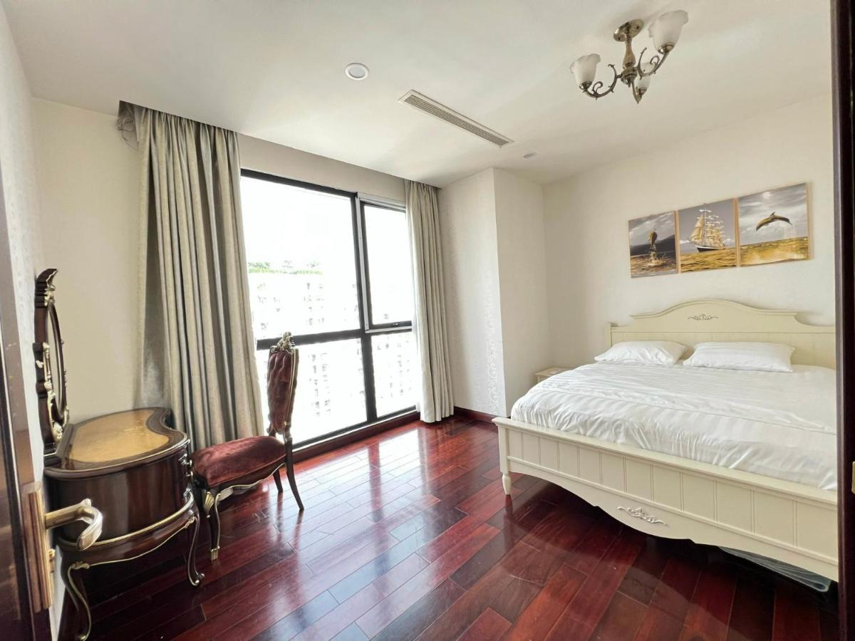 Vincom Royal 72 Nguyen Trai Thanh Xuan Hà Nội
