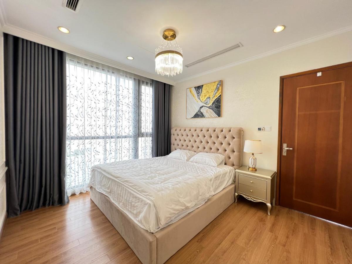 Vincom Royal 72 Nguyen Trai Thanh Xuan *